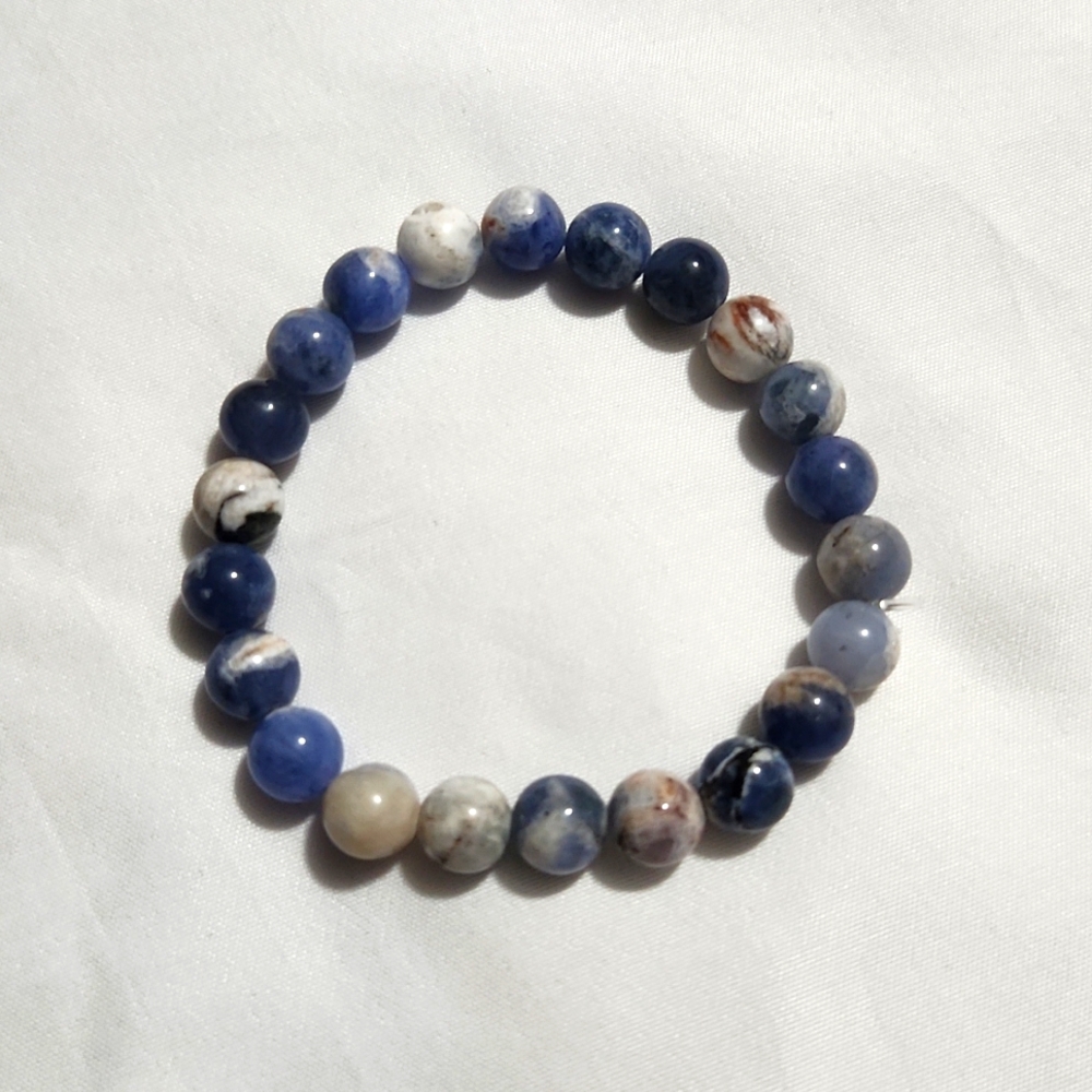 Sodalite healing crystal bracelet